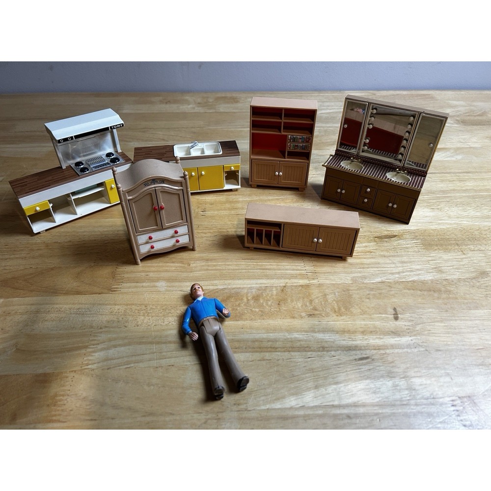 Vintage TOMY 1980's Smaller Homes Dollhouse Furniture 7 Lot Mixed Kitchen Living